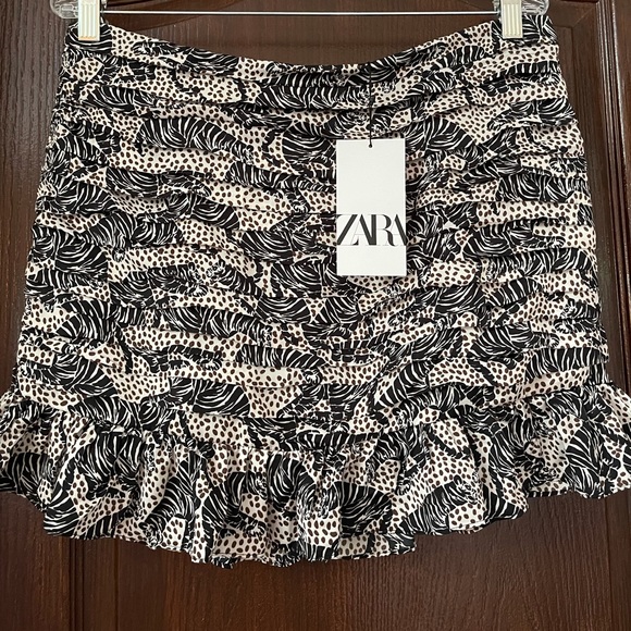 ZARA ANIMAL PRINT MINI SKIRT - Picture 5 of 11